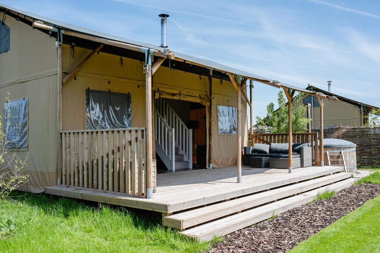 Hencote Vineyard Glamping Village Shrewsbury Buitenkant foto