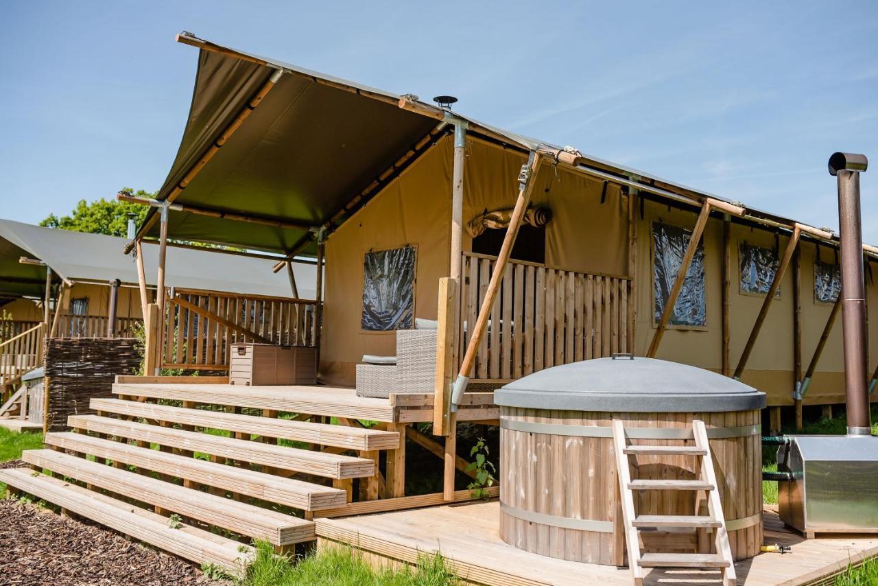 Hencote Vineyard Glamping Village Shrewsbury Buitenkant foto