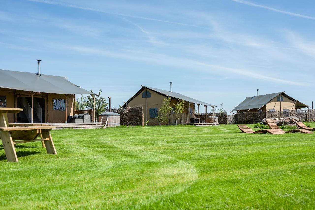 Hencote Vineyard Glamping Village Shrewsbury Buitenkant foto